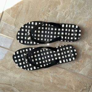 Black Coach Flip Flips